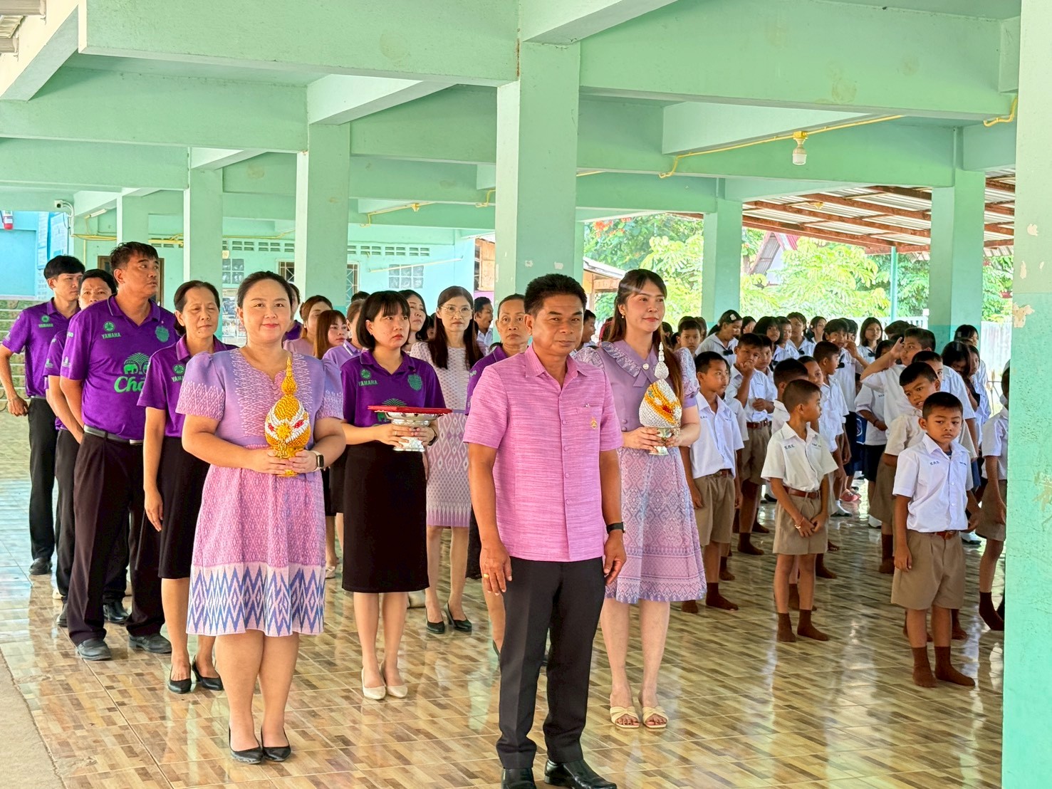 จัดพิธีถวายพระพรชัยมงคลเฉลิมพระเกียรติ สมเด็จพระนางเจ้าฯ พระบรมราชินี เนื่องในโอกาสวันเฉลิมพระชนมพรรษา ๓ มิถุนายน